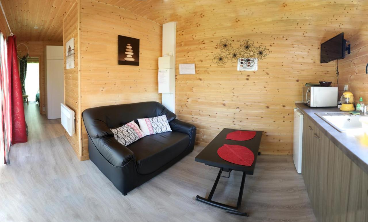 Au Coeur du Bien-Etre, chalet avec piscine chauffée et couverte, SPA, sauna, massages Monteaux Extérieur photo