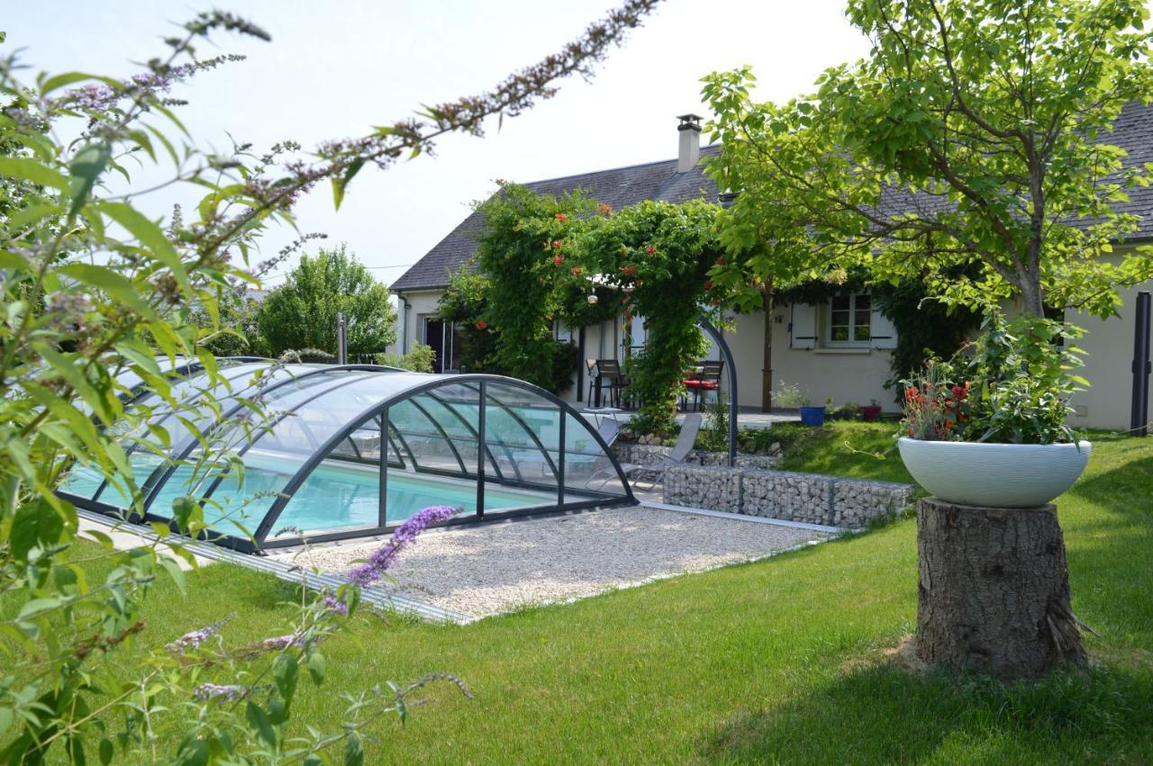 Au Coeur du Bien-Etre, chalet avec piscine chauffée et couverte, SPA, sauna, massages Monteaux Extérieur photo