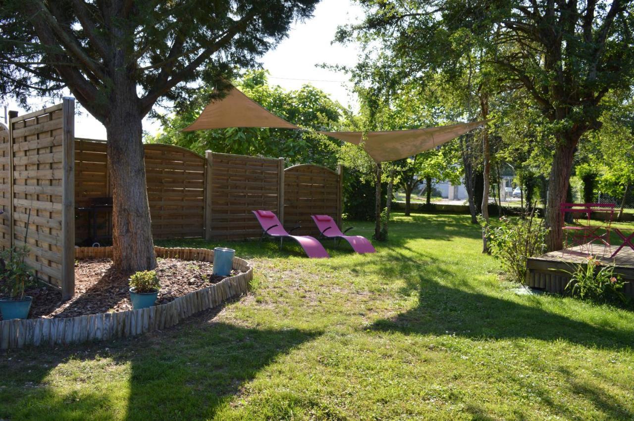 Au Coeur du Bien-Etre, chalet avec piscine chauffée et couverte, SPA, sauna, massages Monteaux Extérieur photo